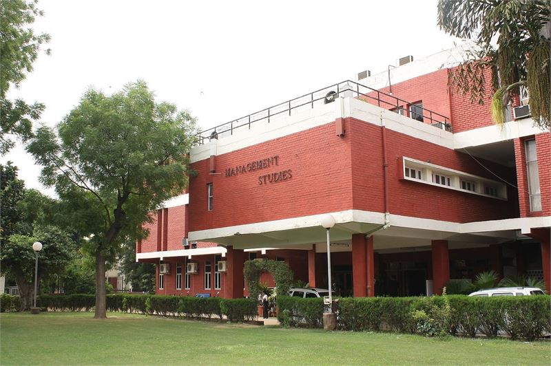 Faculty of Management Studies - Delhi Photo1